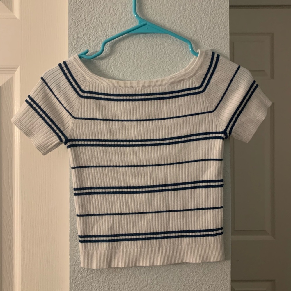 LA hearts crop top